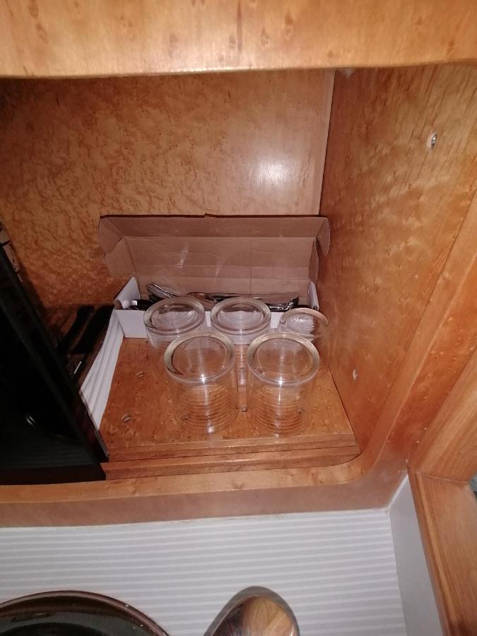 Sejour Insolite Sur Un Yacht. Bateau Hotel A Quai. Ла-Рошель Екстер'єр фото